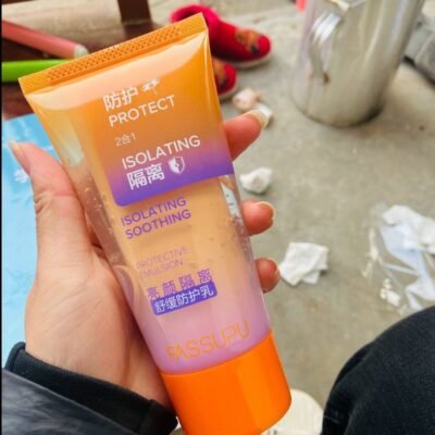 FASSUPU Isolating Soothing Cream 160gm for moisture, sun defence and makeup base